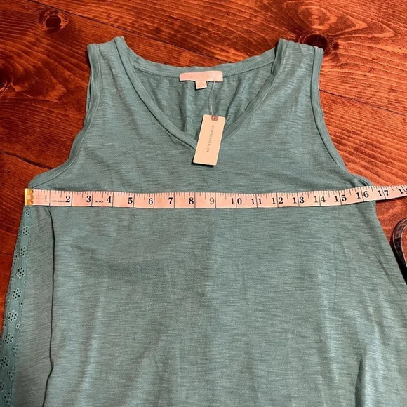NWT Eri + Ali Lucie Eyelet Tank Anthropologie Size S V Neck Sleeveless Blue - Picture 10 of 14